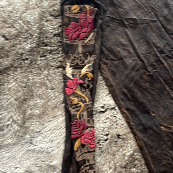 Bejeweled long sleeve tee - Picture 3 of 7